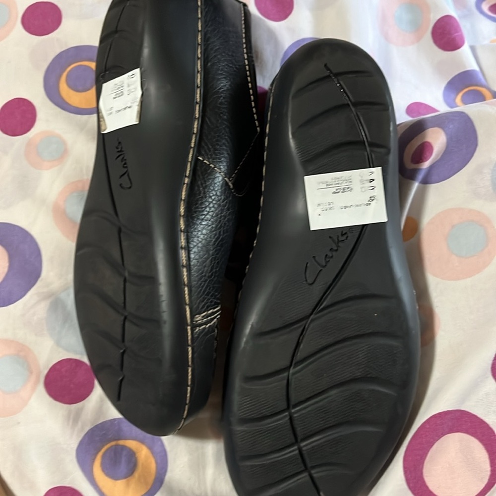Shoes - Picture 2 of 3